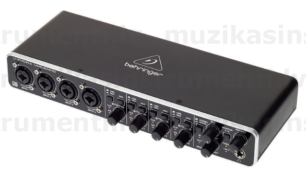 Behringer UMC404HD