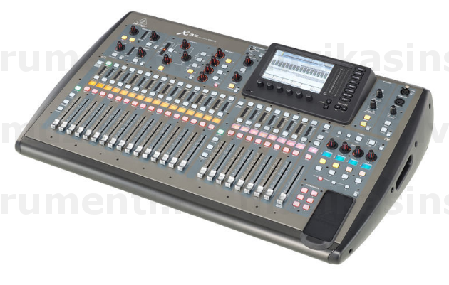 Behringer X32